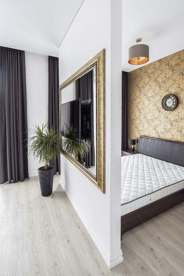 Four Luxury Flats Aparthotel Kaunas Exterior photo