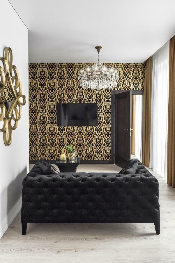 Four Luxury Flats Aparthotel Kaunas Exterior photo