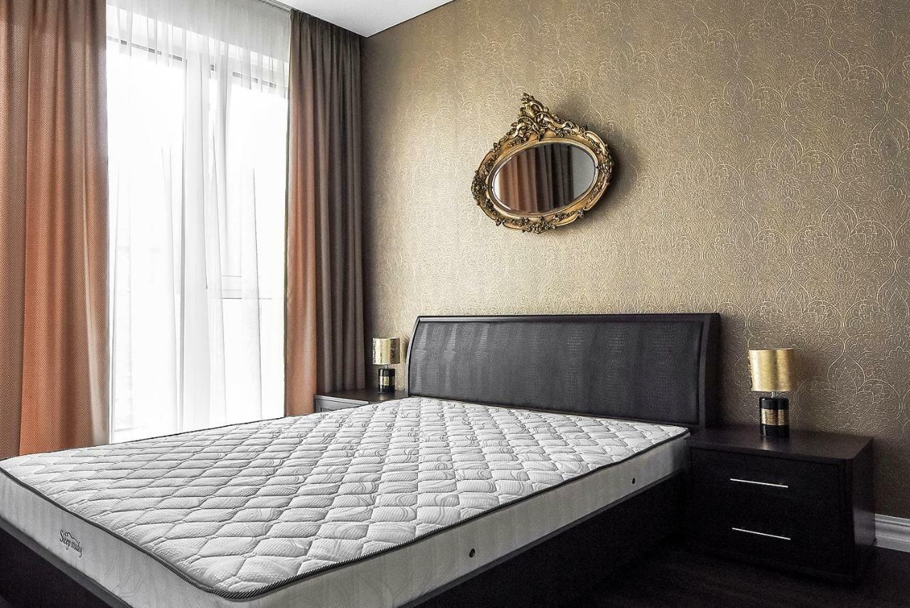 Four Luxury Flats Aparthotel Kaunas Exterior photo